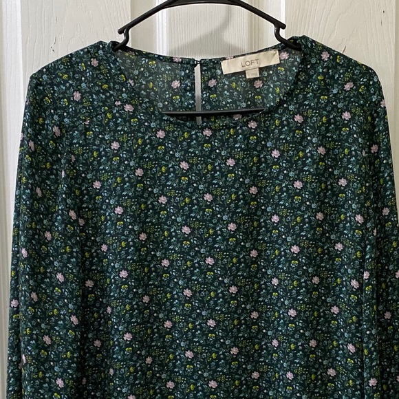 LOFT Ditsy Bloom Draped Sleeve Top - Picture 11 of 14